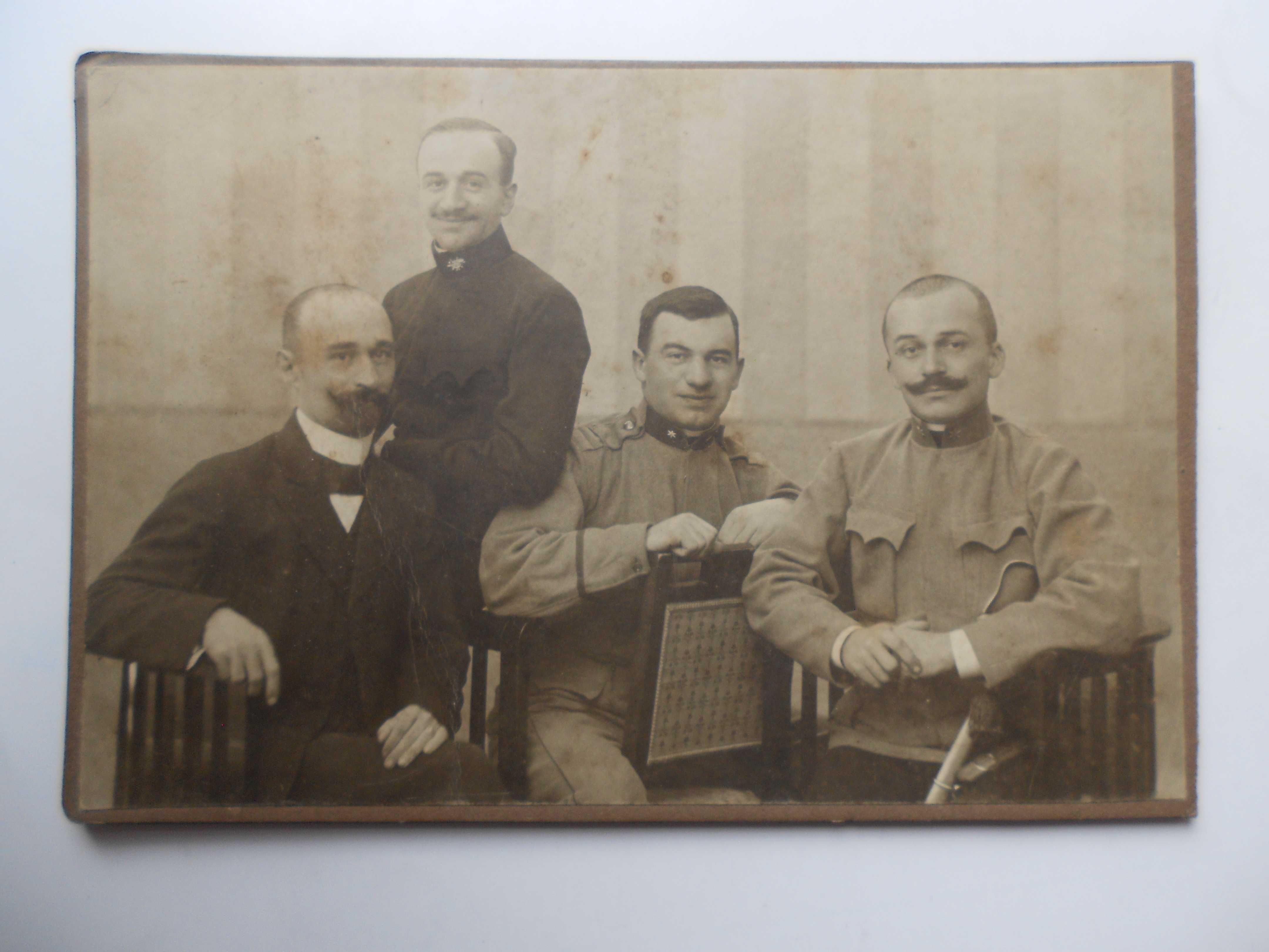 Fotografie veche cartonata, anul 1915, soldati romani,  Targu Mures