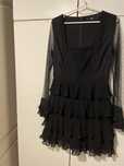 Mini black dress - rochie mini neagră statement