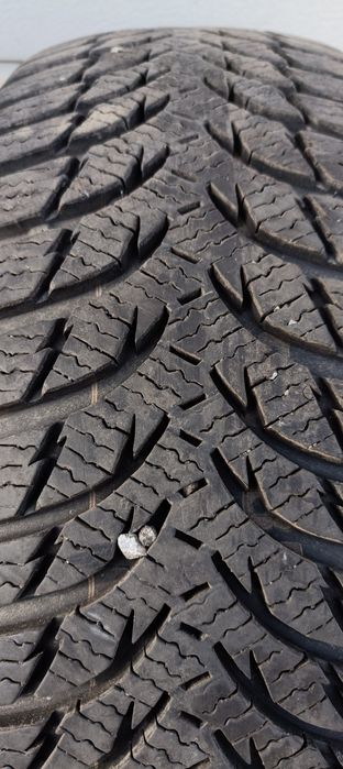 Vând anvelope iarna