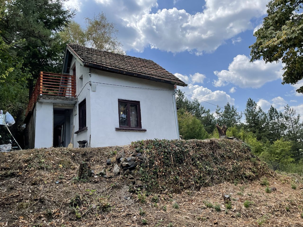 Продава се Къща в с. Реброво, Област София-област - 27 кв.м за 690 €/кв.м - Снимка #1
