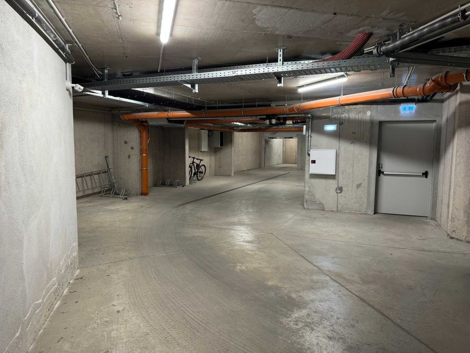 Дава се под наем Гараж / Паркомясто в София, Дружба 2 - 14 кв.м за 132.6 € - Снимка #3