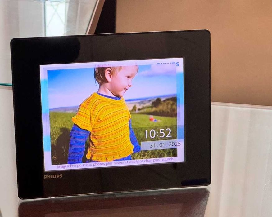 Дигитална рамка за снимки Philips SPF4308/10/ Фоторамка