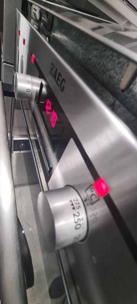 Мултифункционална фурна за вграждане 74л - AEG EE3003011M