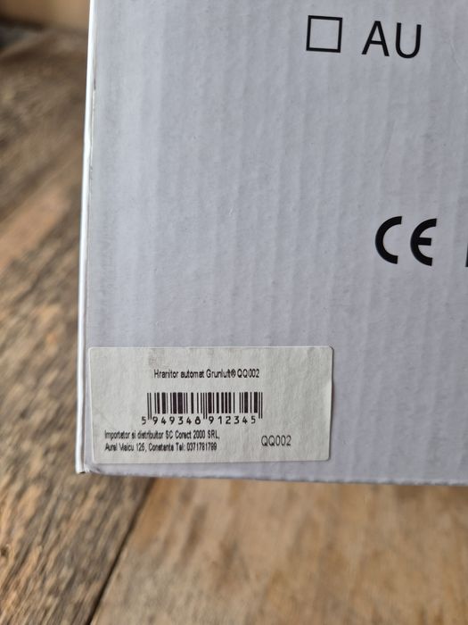 Hrănitor automat Grunluft câini, pisici si cadou.