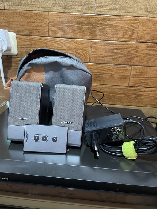 Boxe active Bose din aluminiu