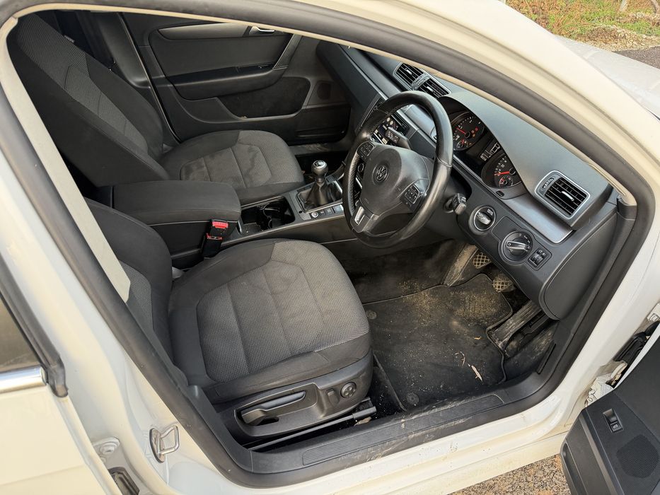 Dezmembram volkswagen passat b7 2.0 tdi