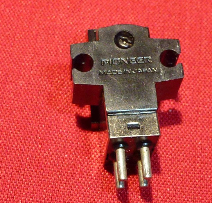 Японска Japan доза с иглa за грамофон Pioneer PC135