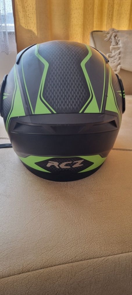 Зелена каска RCZ