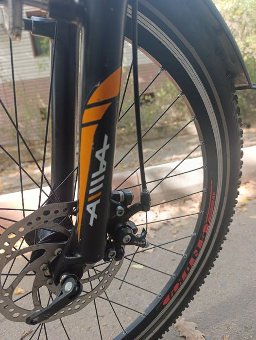 Toshkendan 26 razmer velosiped alyuminiy ramada yaxshi haydalgan