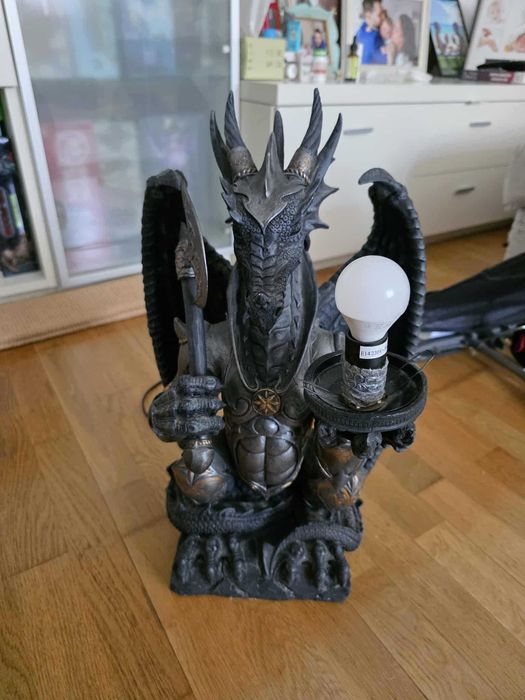 Vand Lampa Statuie Fantasy Dragon - Dungeons and Dragons