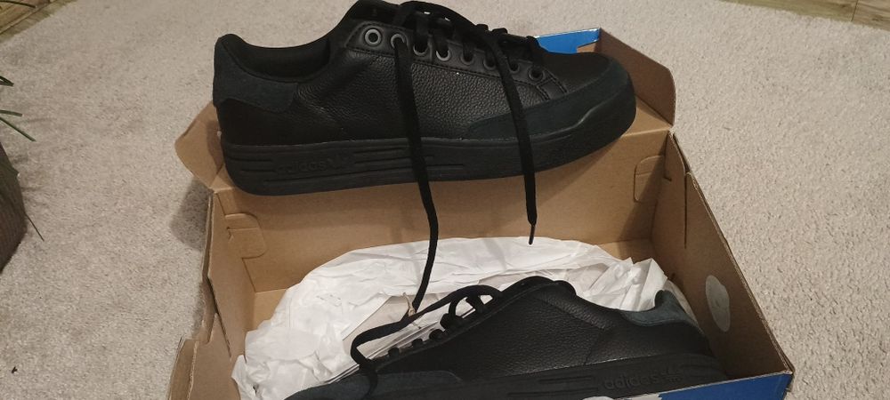 Adidas Кецове Rod Laver 40 номер