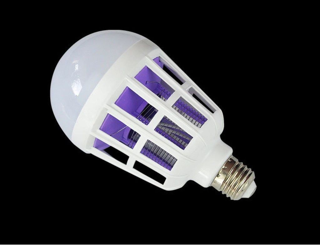 LED крушка против комари