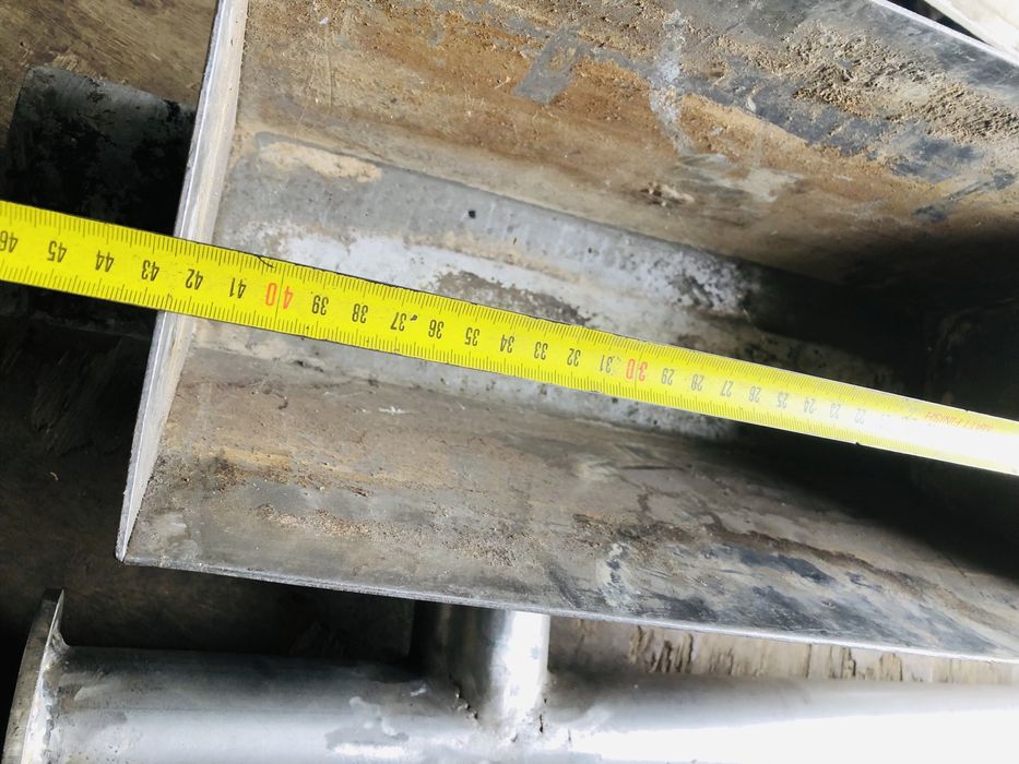 Storcator presa ,struguri rosii fructe