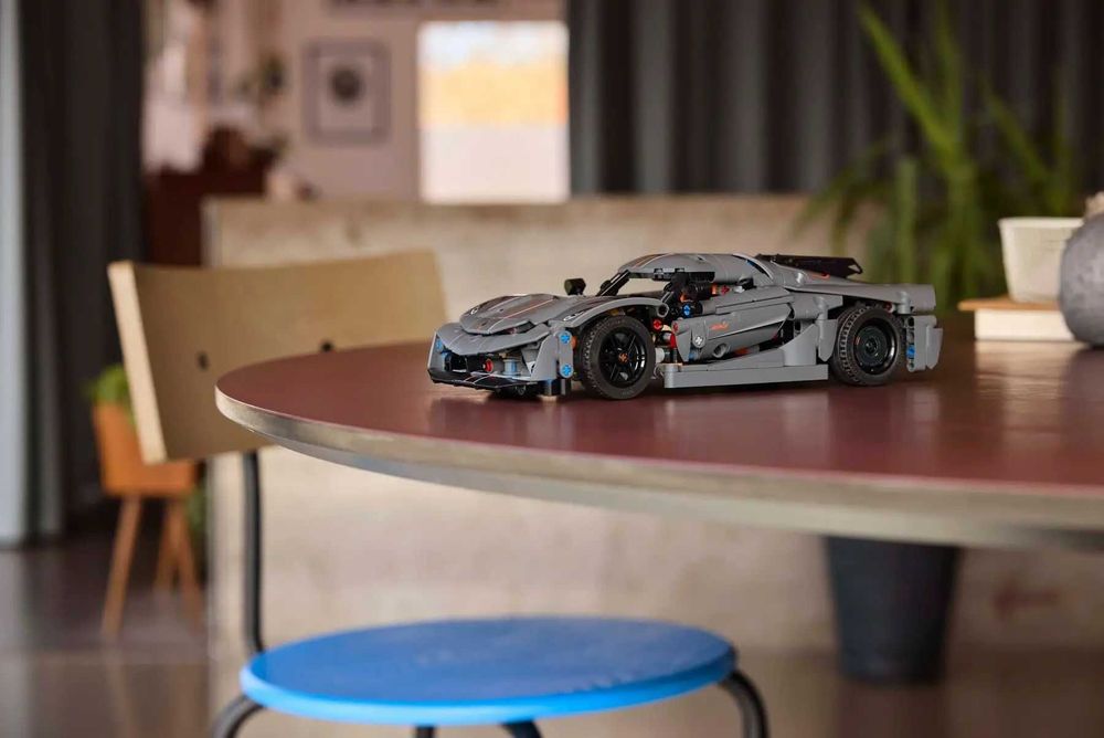 НОВО LEGO Technic 42173 - Сива хиперкола Koenigsegg Jesko
