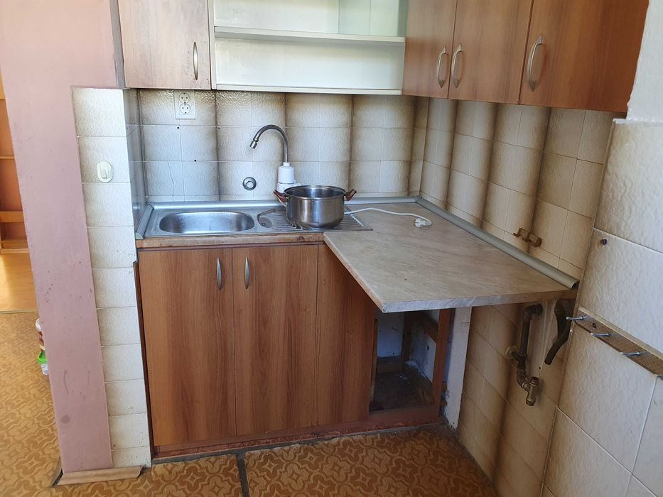 4ст+б,монолит,100 кв.м.,ет.3,център