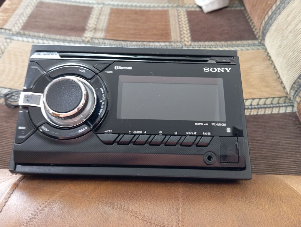 Radio auto Sony cu Bt