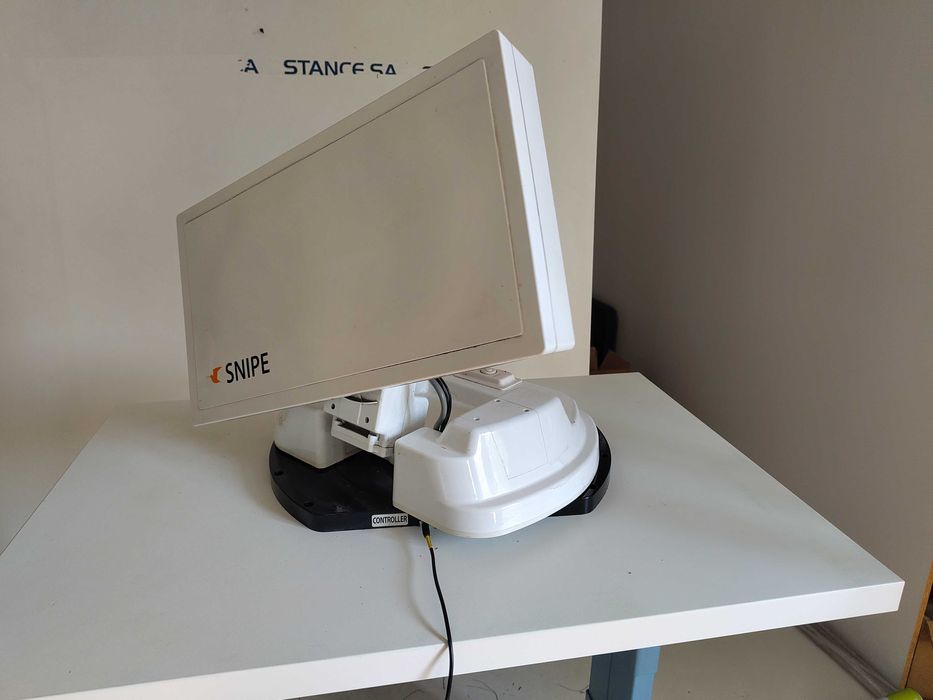 Antenă automată de satelit SNIPOE-P30DA – pentru rulotă / autorulotă