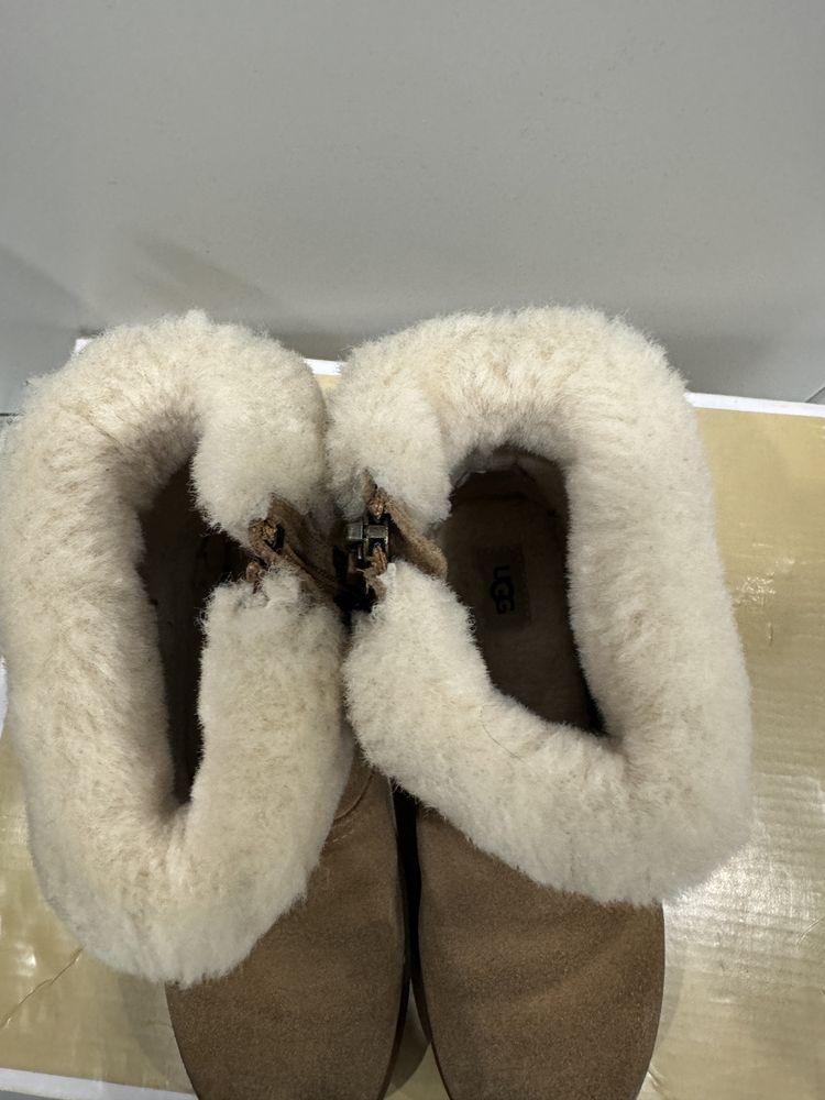 Детски боти UGG