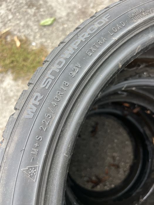 Зимни гуми 225/40/18 Nokian DOT 19 с борд .