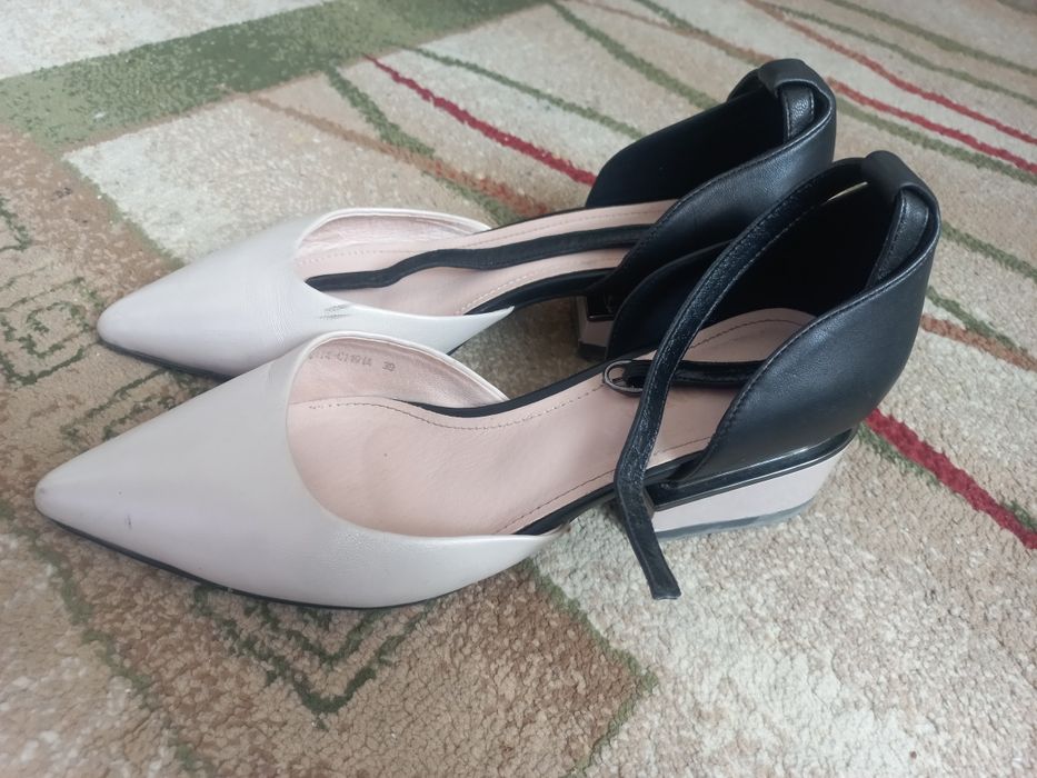 Босоножки состояниесі өте жақсы