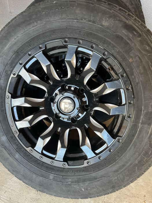 Продам шины с дисками