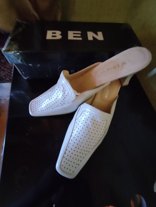 Босоножки женские