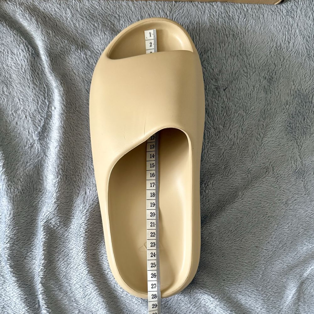 [Yeezy] Slides Desert Sand