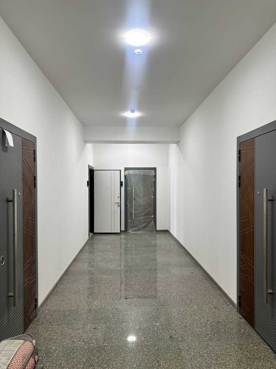 ПРОДАМ СРОЧНО в элитной новостройке "Tiara Residence" 2/9/10, коробка