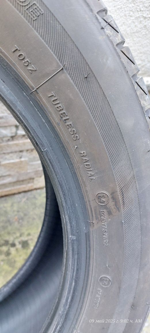 Продавам 2 бр. Гуми Bridgestone 215/55/17 940 W DOT23