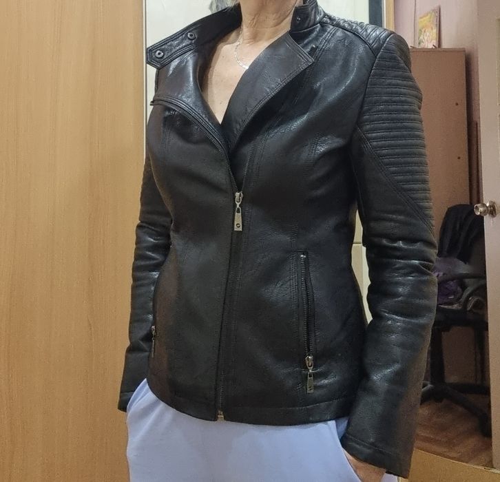 Куртка женская раз 48