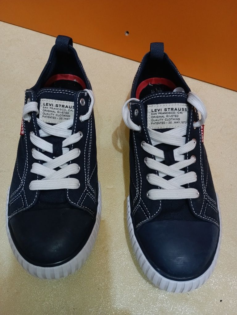 Levis кецове N 39 - 32 лв