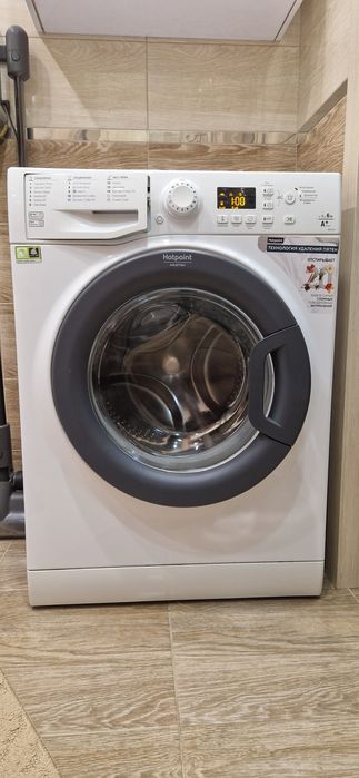 Стиральная машина Hotpoint Ariston 6 кг