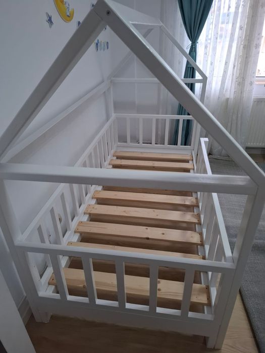 Pat tip căsuța Montessori