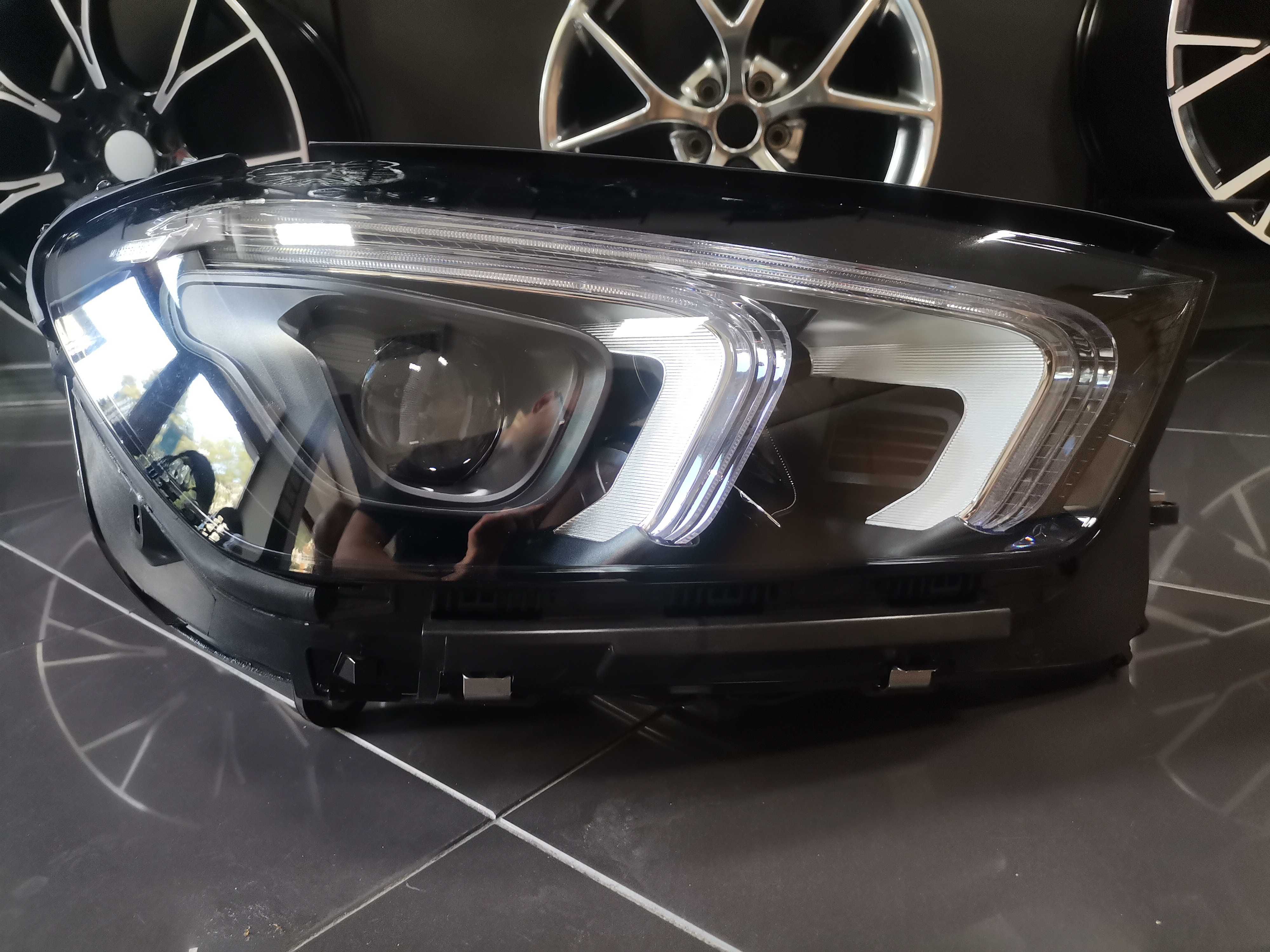 К-т Десен Фар Mercedes GLE W167 167 Full LED High Performance Като Нов