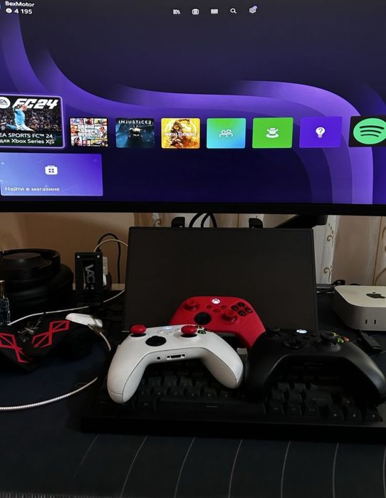 Продам x box one
