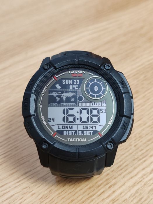 Smartwatch garmin instinct 2x solar tactical vând/schimb  cu laptop