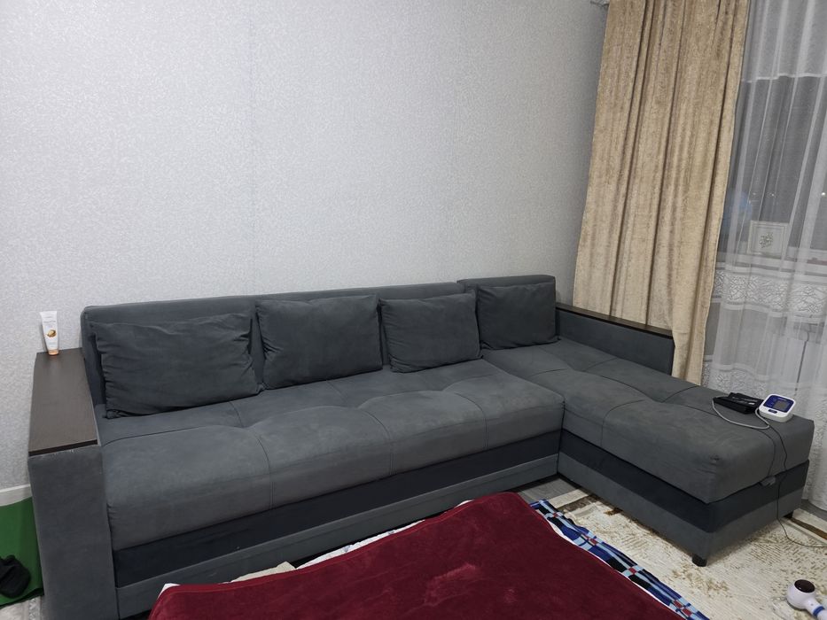 Продаётся диван в хорошем состоянии