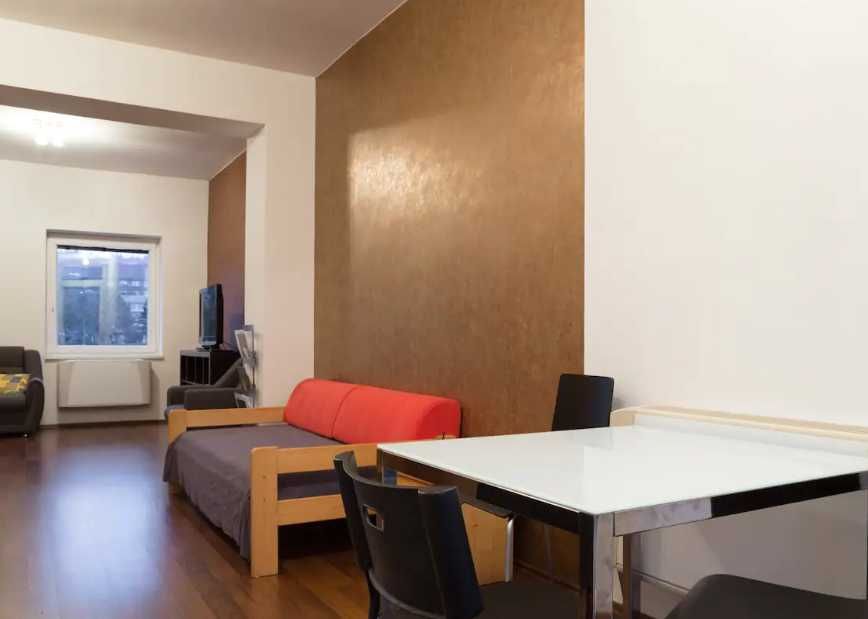 Дава се под наем Двустаен апартамент в Пловдив, Младежки Хълм - 58 кв.м за 219.3 € - Снимка #3