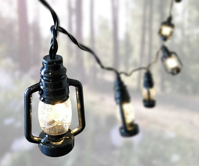 Ghiralnda luminoasa tip felinar. 10 bec, 10 m. 220v. Bec LED. Noua!