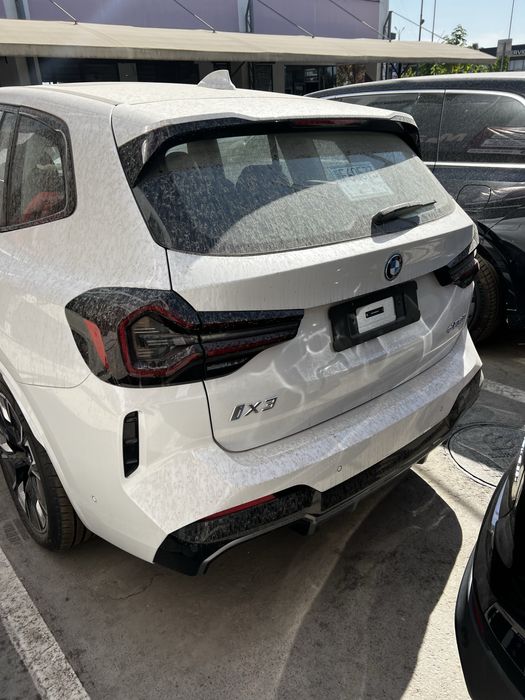 BMW IX3 srochno sotilvotti