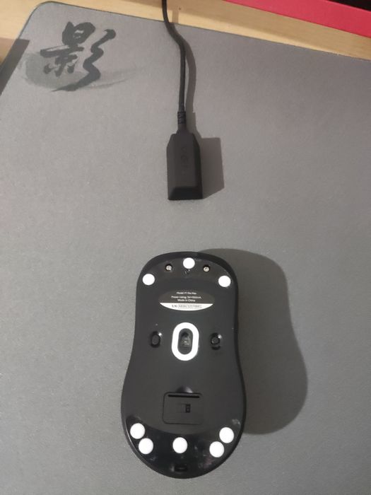 Продам беспроводную мышку Vgn f1 pro max