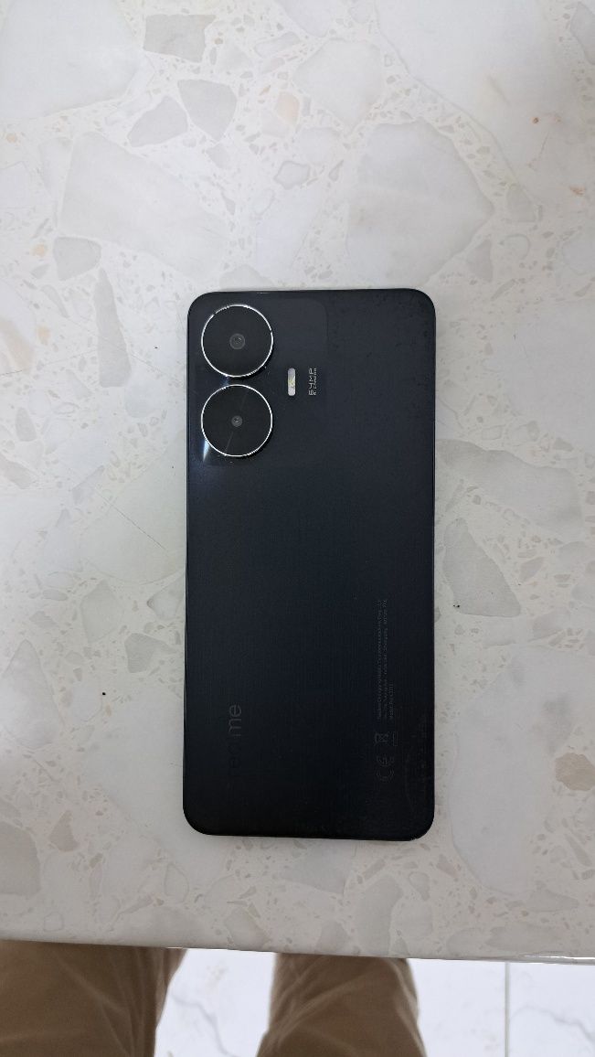 Realmi c55 qora rangli