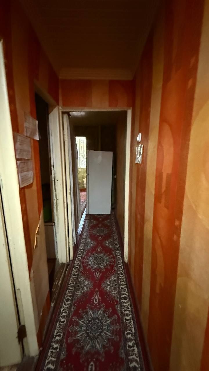 Продается Чиланзар 9кв около Afruz  4/1/4