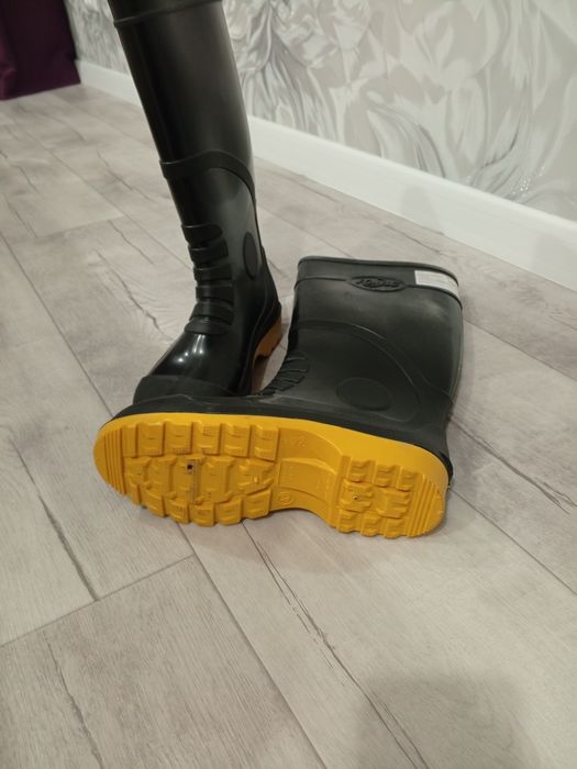 Сапоги резиновые
