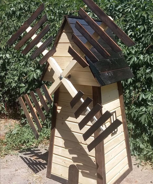 Мельница для сада. Декор