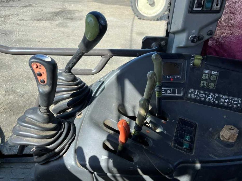 Tractor CLAAS ARES 836 RZ - 2007