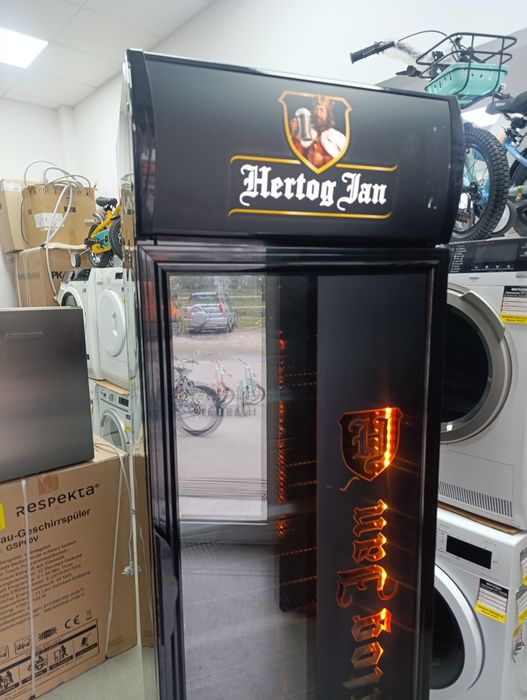 Хладилна витрина  Exquisit ELDC300 3XLB