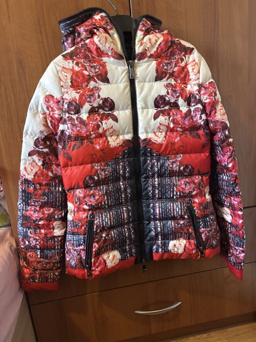 Преходно яке Pinko