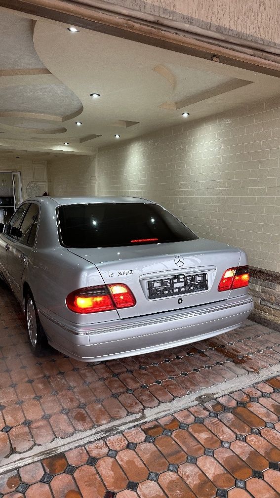 Mersedes Benz w210