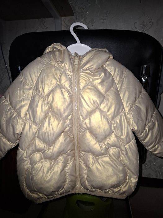 Зимняя куртка 
Стильная и тёплая курточка в нежном молочном цв